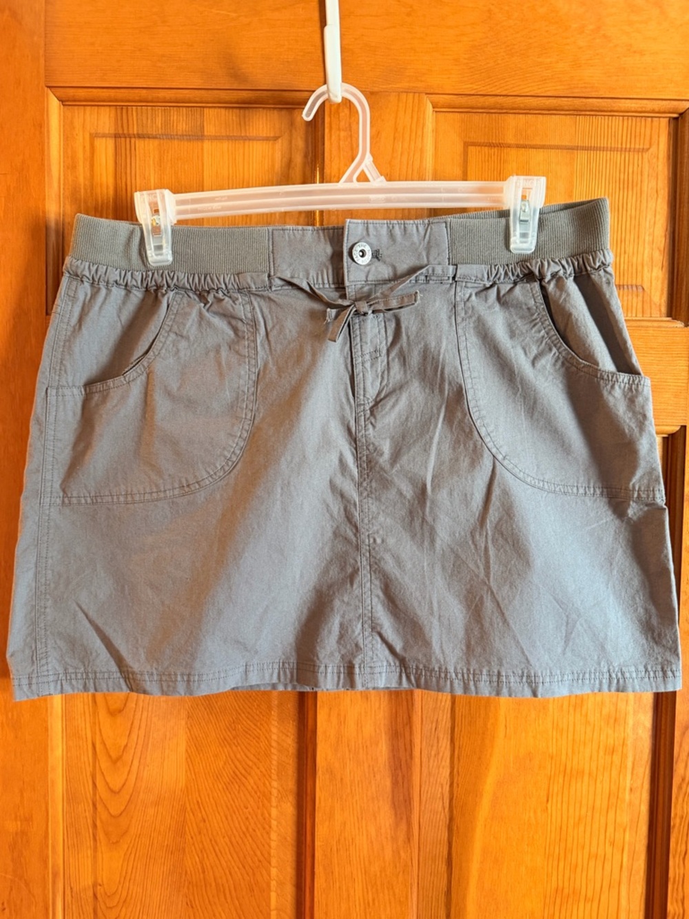 The North Face Tanish Gray Drawstring Skirt XL